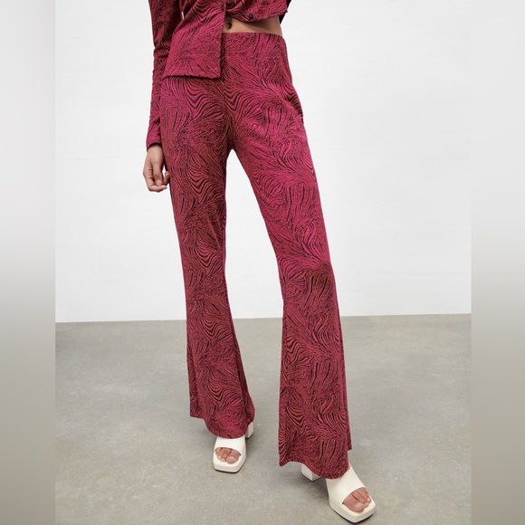 Zara Pants & Jumpsuits Nwt Zara Pink Jacquard Zebra Print Pink High